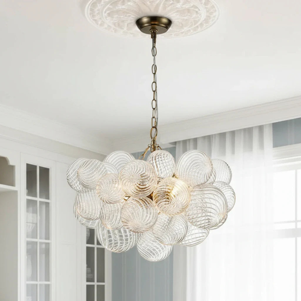 Kronleuchter im Mid-Century-Stil mit gerippten Glaskugeln und verstellbarer Aufhängung