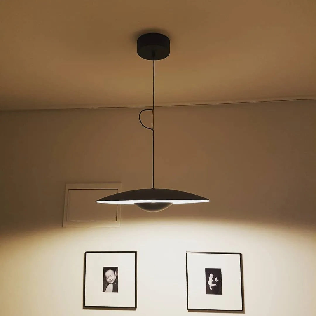 LED-Pendelleuchte mit schlankem Metallscheibenschirm für Ess- und Wohnzimmer