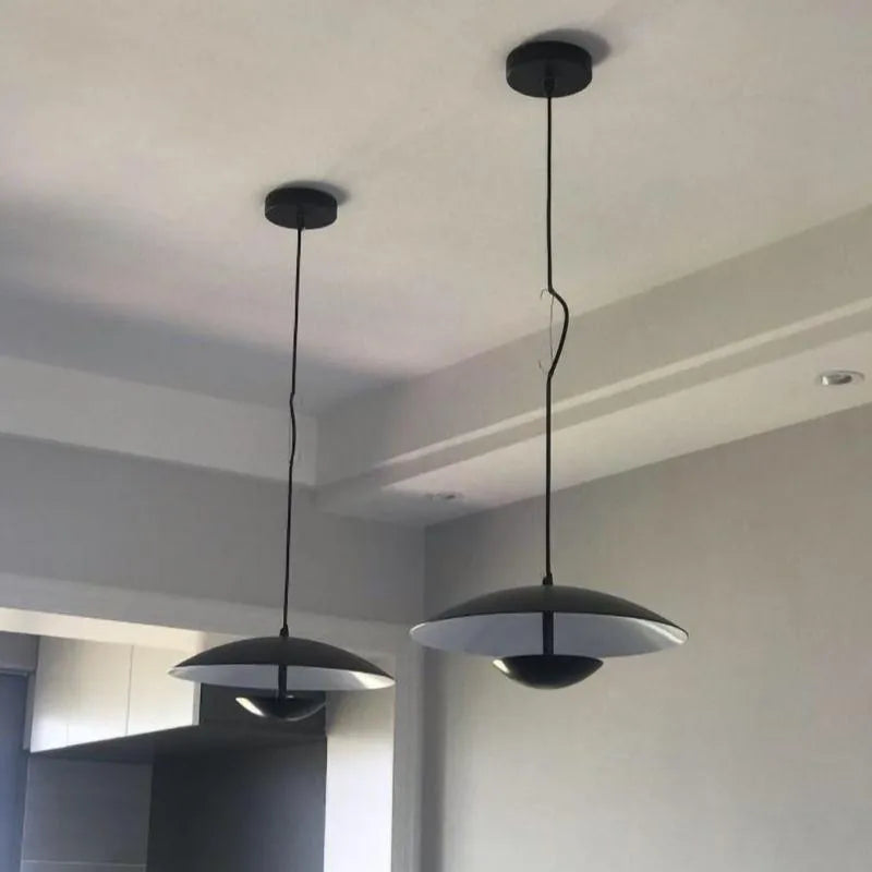 LED-Pendelleuchte mit schlankem Metallscheibenschirm für Ess- und Wohnzimmer