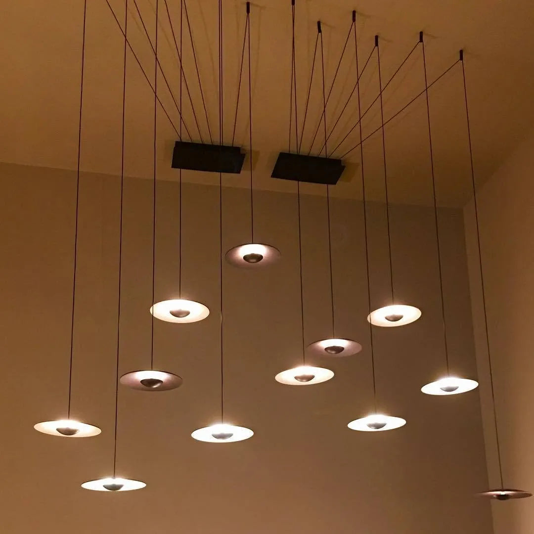 LED-Pendelleuchte mit schlankem Metallscheibenschirm für Ess- und Wohnzimmer