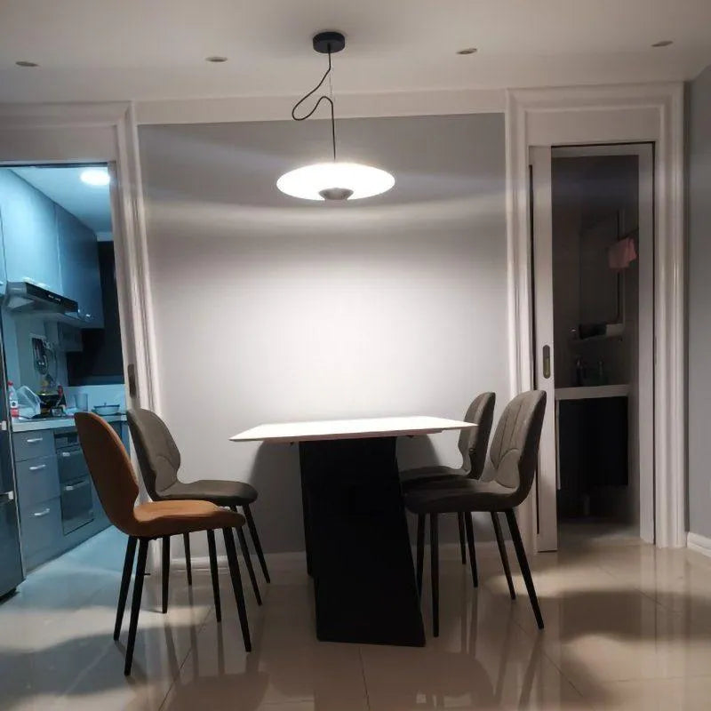 LED-Pendelleuchte mit schlankem Metallscheibenschirm für Ess- und Wohnzimmer
