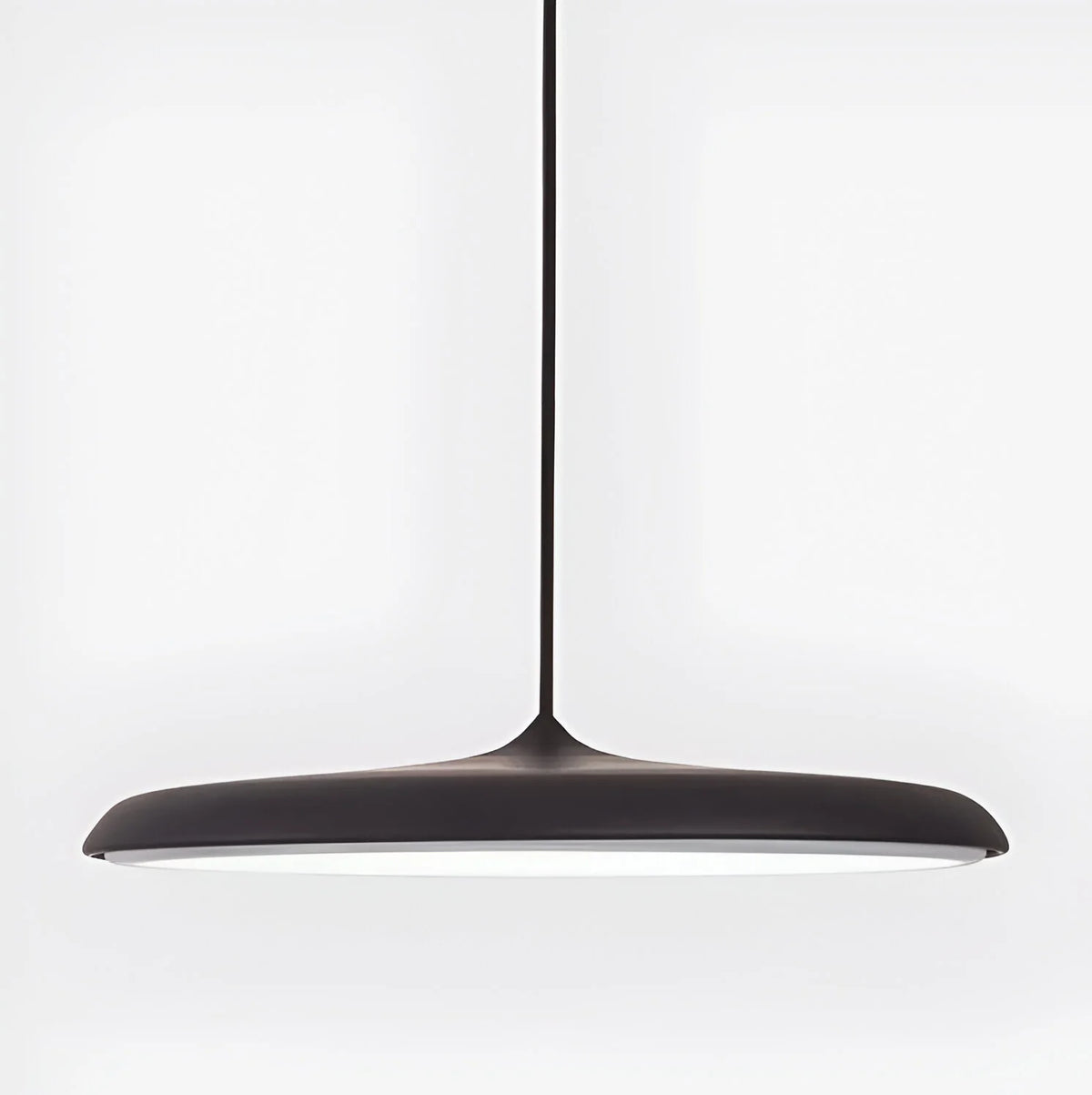 LED-Pendelleuchten mit modernem Scheibendesign aus Metall und integrierter Beleuchtung nach unten