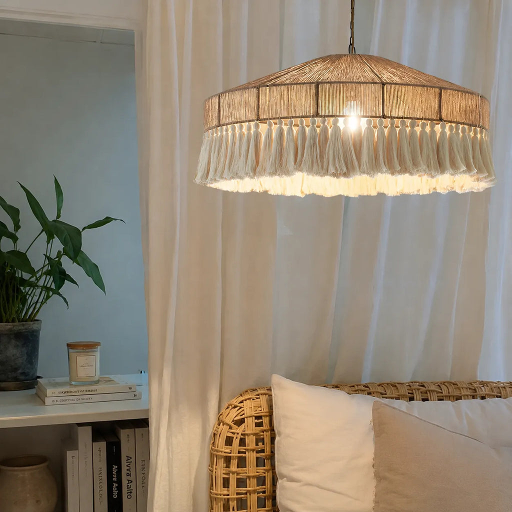 Lustre de salle à manger avec abat-jour en corde de chanvre tissée à la main et diffusion de la lumière par tissu