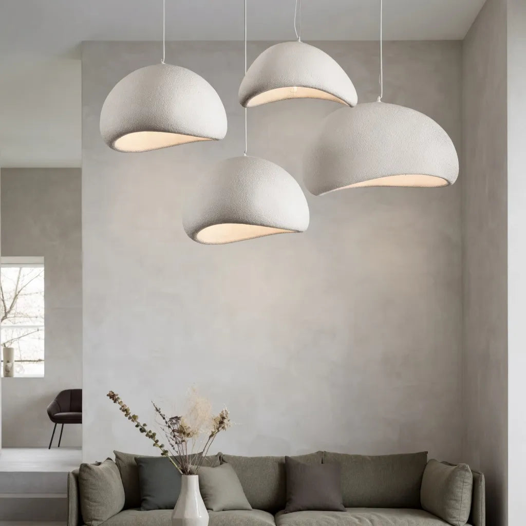 Suspension au design sculptural de nuage et à l’éclairage doux et diffus