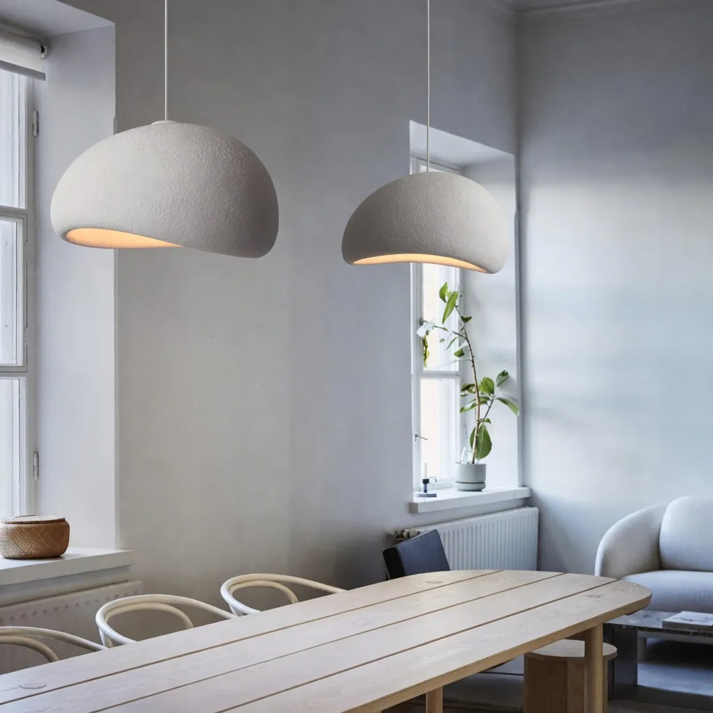 Suspension au design sculptural de nuage et à l’éclairage doux et diffus