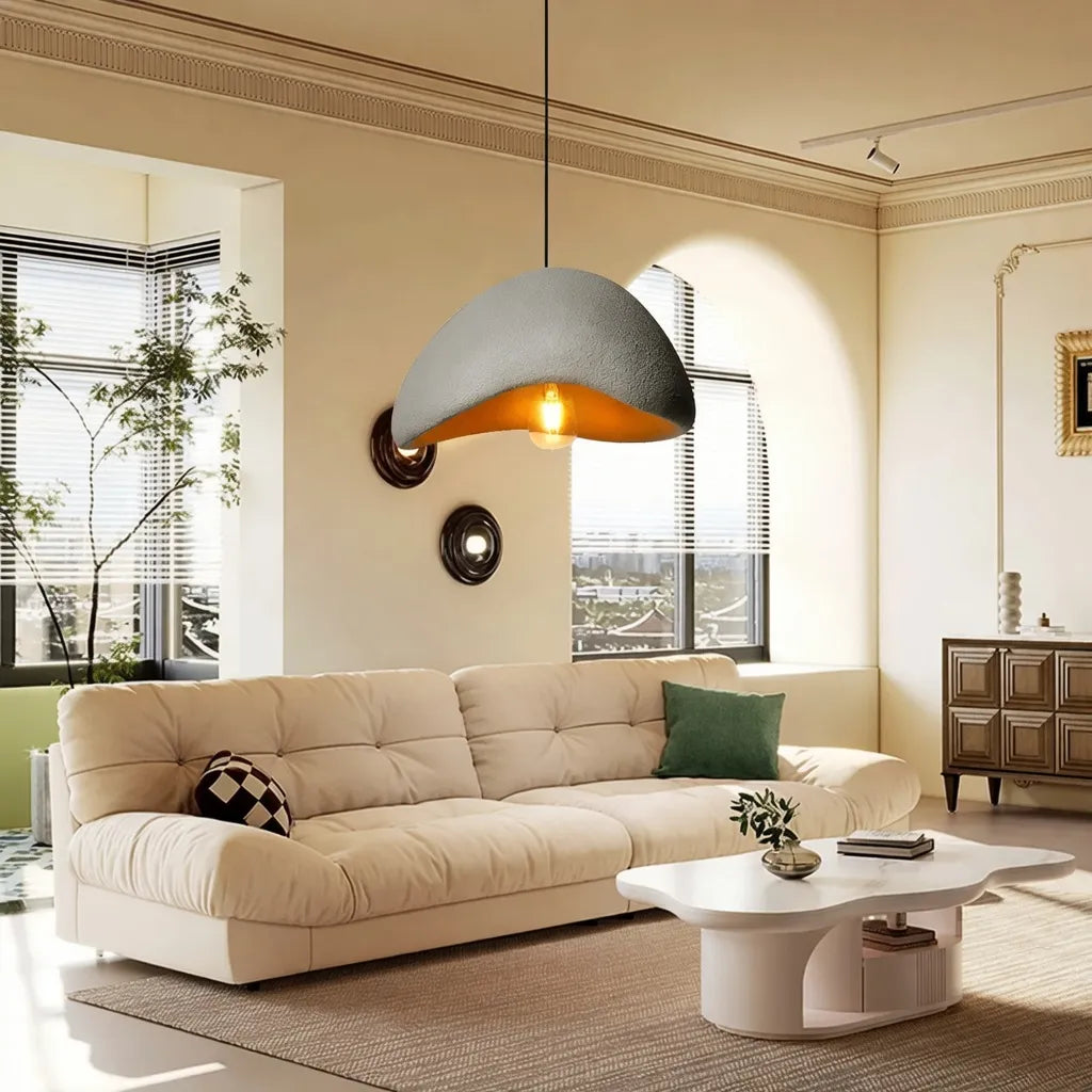 Suspension au design sculptural de nuage et à l’éclairage doux et diffus