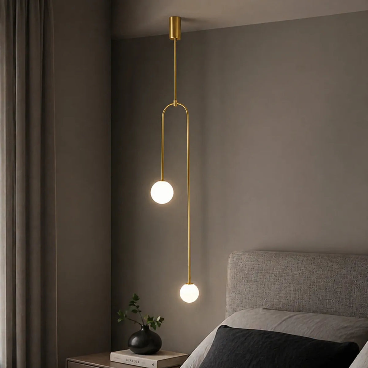 Pendant Light with Double Glass Globes and Adjustable Suspension for Dining Room