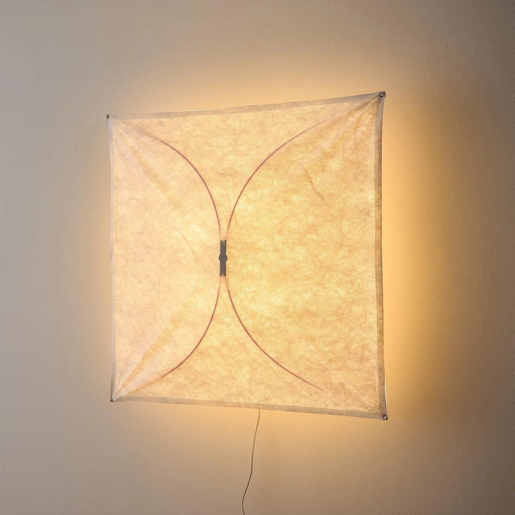 Küchen-Deckenleuchte mit lichtdurchlässigem Papierdiffusor und minimalistischem Metallrahmen