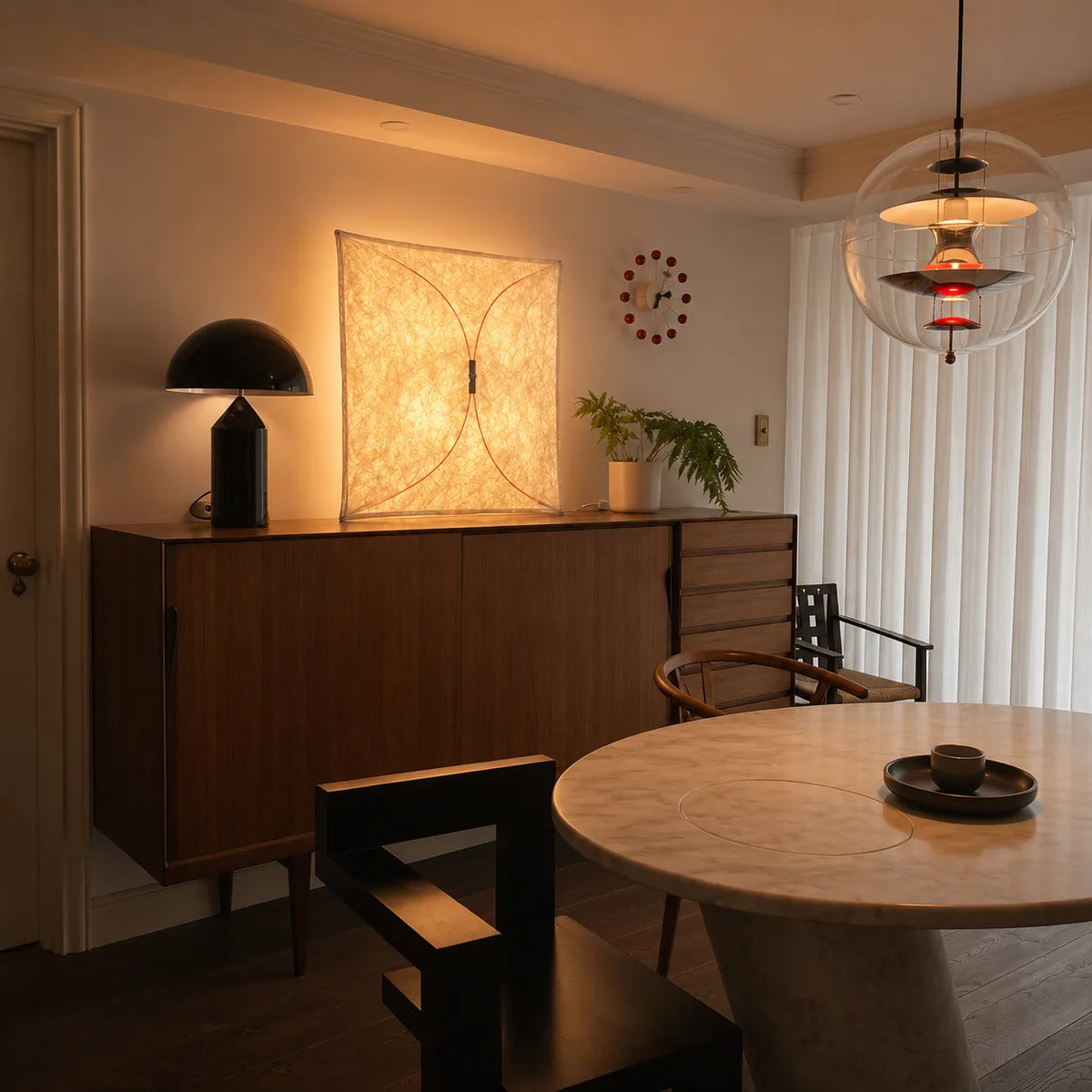 Küchen-Deckenleuchte mit lichtdurchlässigem Papierdiffusor und minimalistischem Metallrahmen