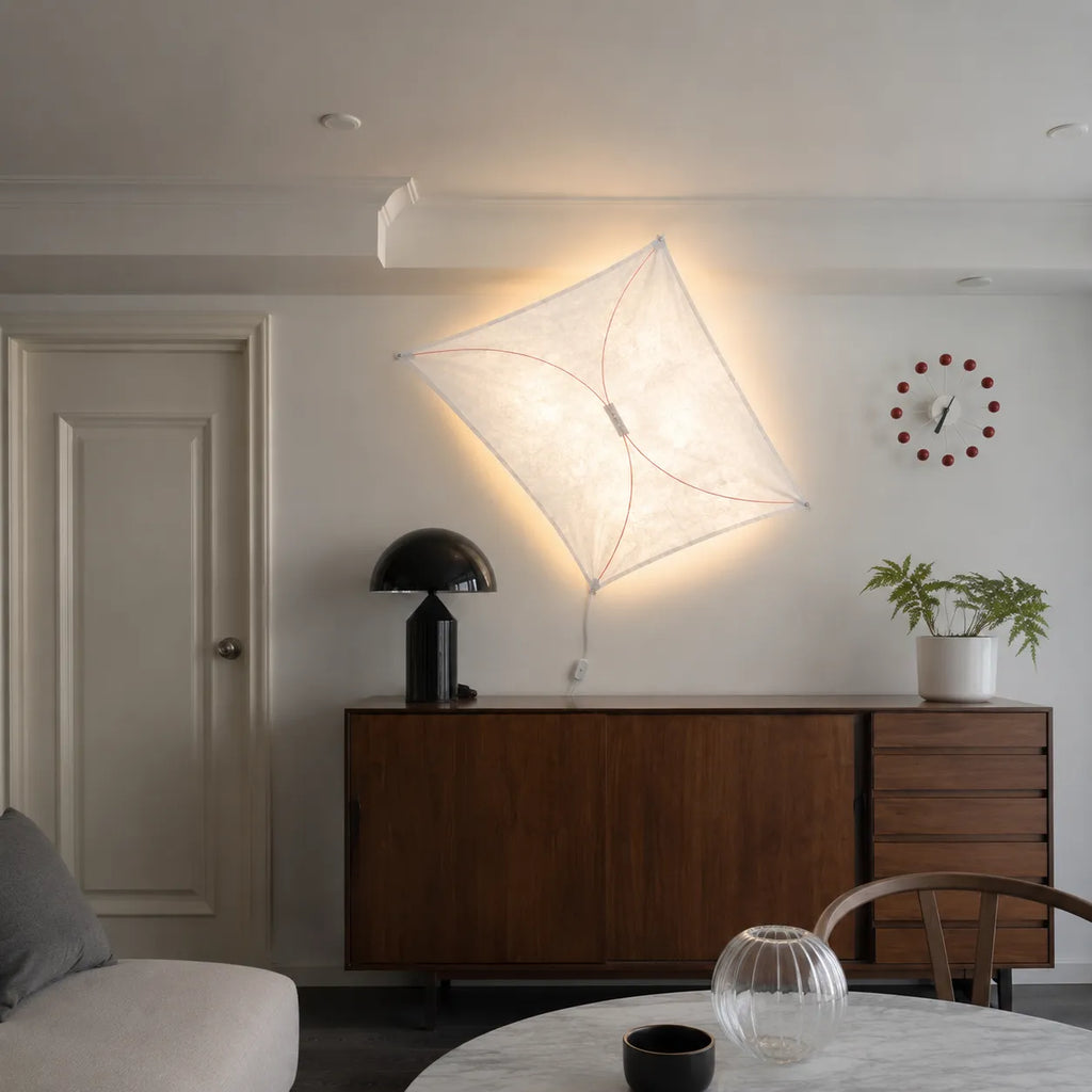 Küchen-Deckenleuchte mit lichtdurchlässigem Papierdiffusor und minimalistischem Metallrahmen