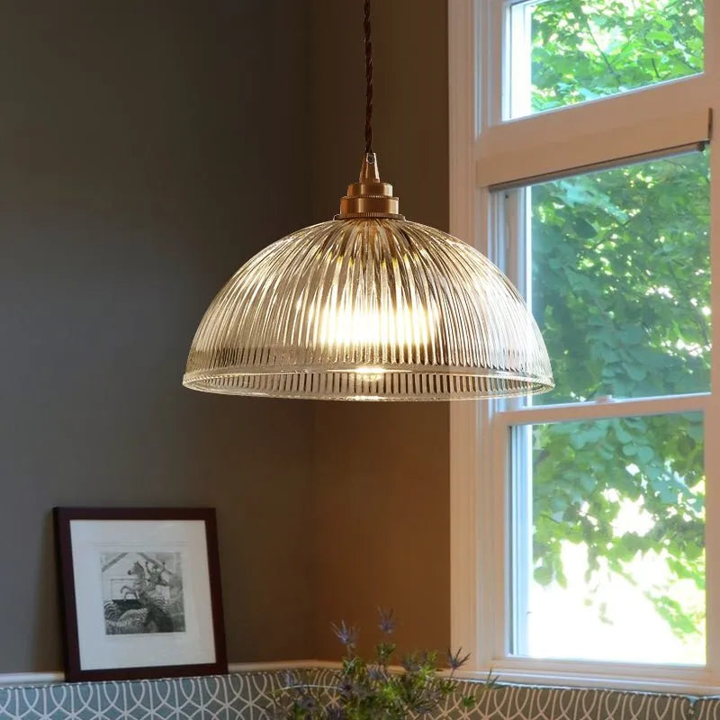 Greer Pendelleuchte im Landhausstil mit geripptem Glasdom