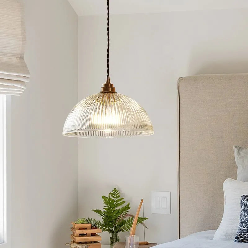 Greer Pendelleuchte im Landhausstil mit geripptem Glasdom