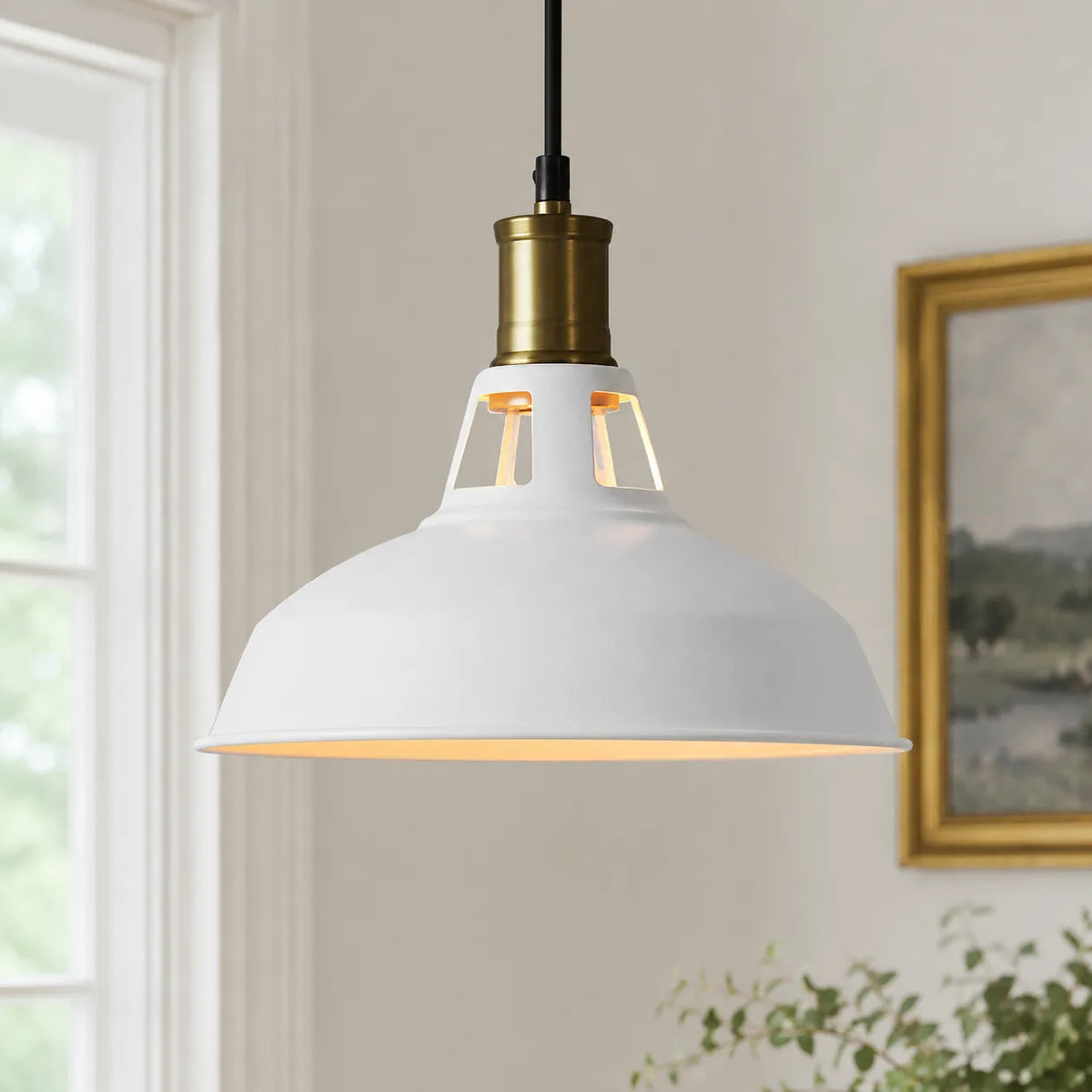 Pendelleuchte mit industriellem Kuppelschirm aus Metall und Kupferdetails