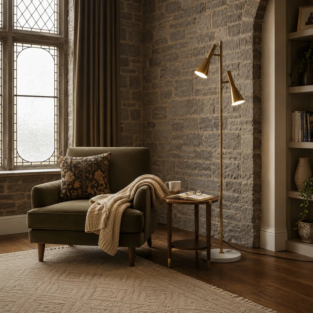 Stehleuchte mit verstellbarem, drehbarem Schirm, Marmorsockel und modernem nordischem Design