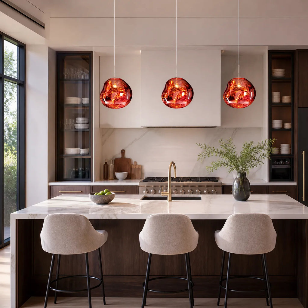 Lampada a sospensione dal design moderno con paralume scolpito in policarbonato a effetto fuso e LED