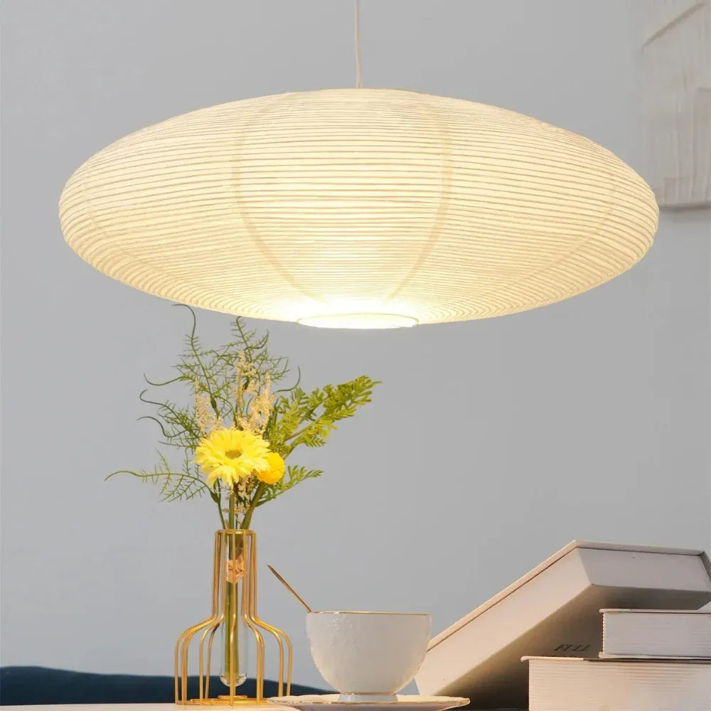 LED-Pendelleuchte mit skulpturalem Schirm aus Maulbeerpapier und modernem kantigem Design