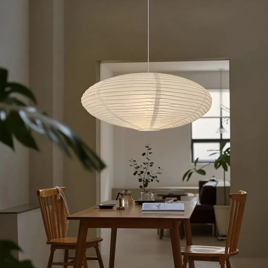 LED-Pendelleuchte mit skulpturalem Schirm aus Maulbeerpapier und modernem kantigem Design