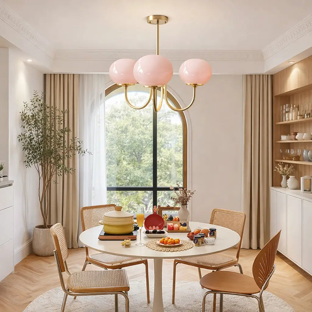 Glasblasen-Kronleuchter mit skulpturalen, mundgeblasenen Schirmen und modernem Lichtdesign