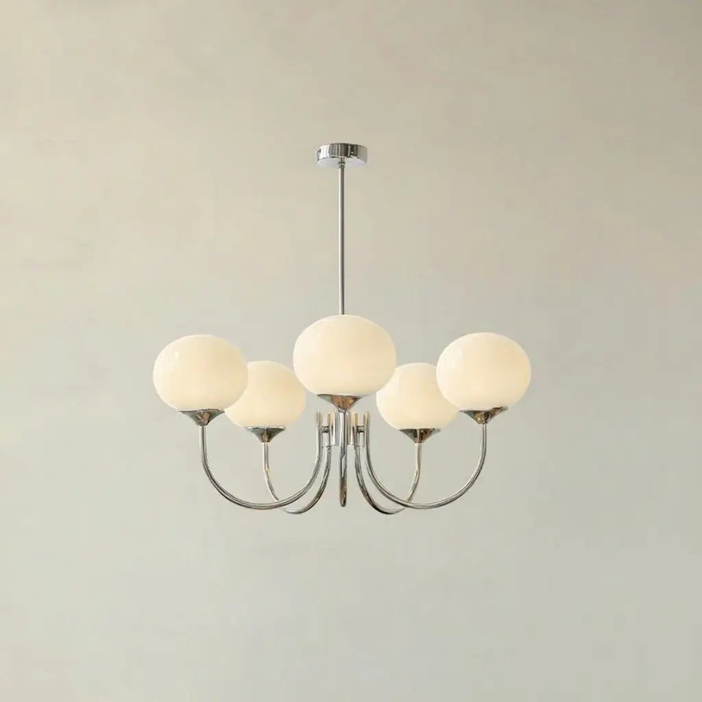 Glasblasen-Kronleuchter mit skulpturalen, mundgeblasenen Schirmen und modernem Lichtdesign