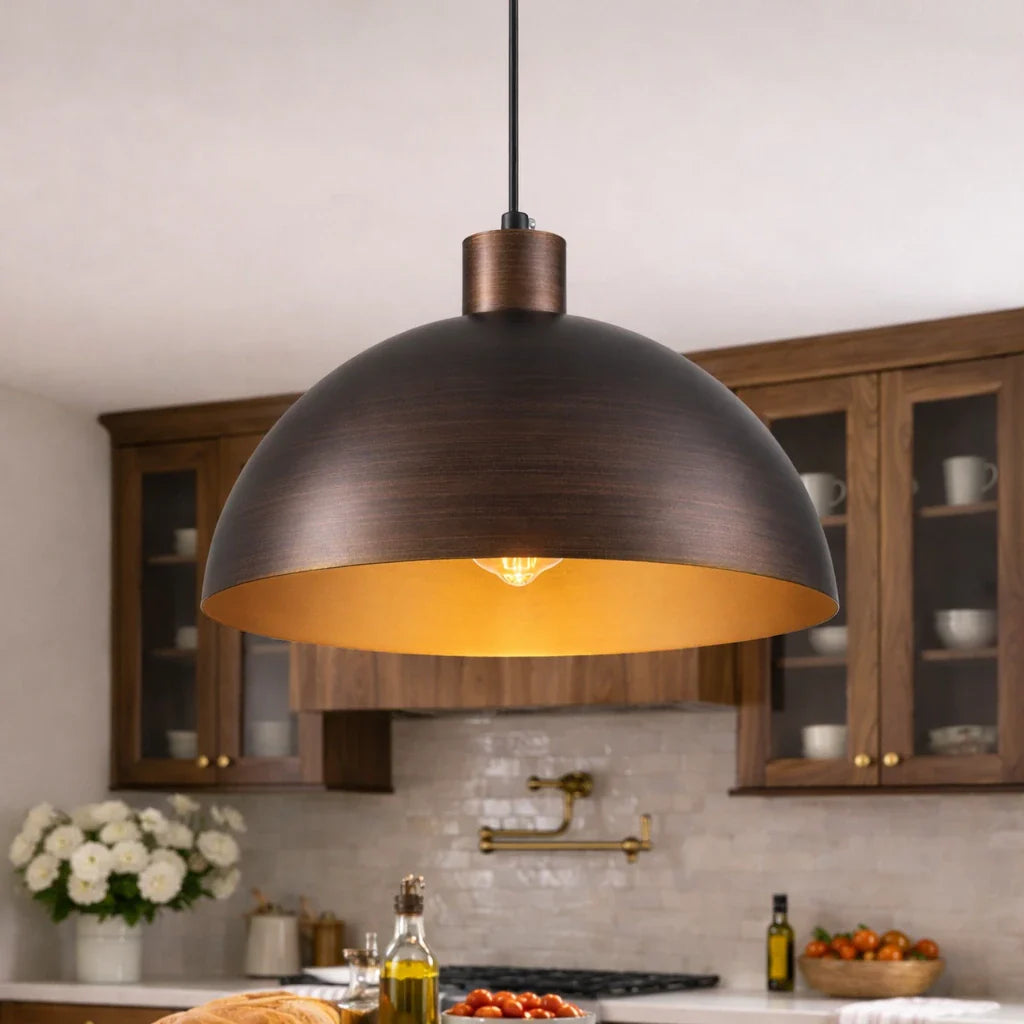 Vivian Mid-Century-industrielle Pendelleuchte mit Metallkuppel