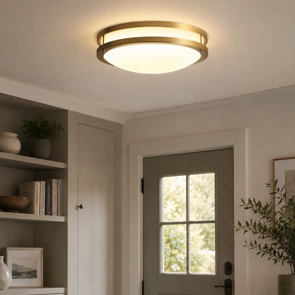 Moderne dimmbare LED-Deckenleuchte „Nessa“ mit Glasschale und bündiger Montage