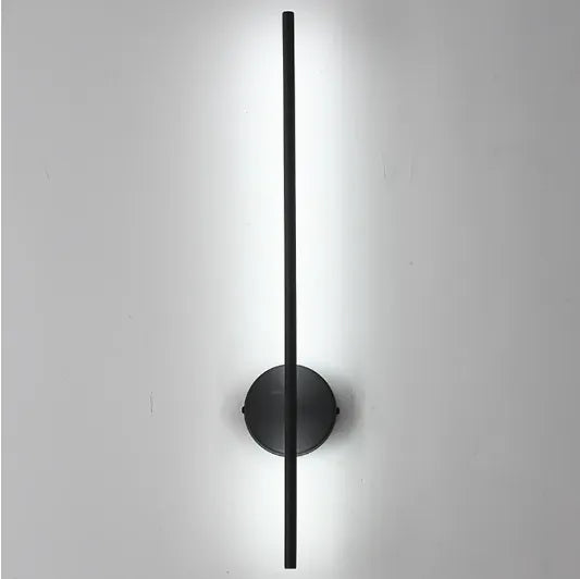 Minimalistische Aluminium-LED-Wandleuchte „Ayla“
