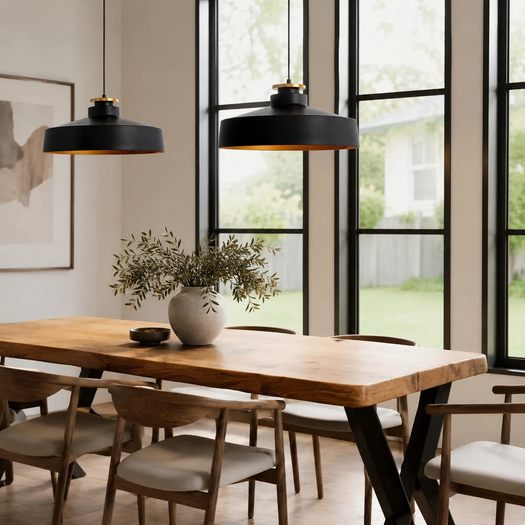 Suspension avec détail en bois et abat-jour en dôme métallique, pour salle à manger et îlot de cuisine