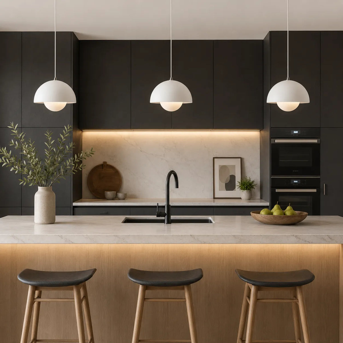 Pendant Light with Adjustable Cable and Mushroom-Inspired Metal Design