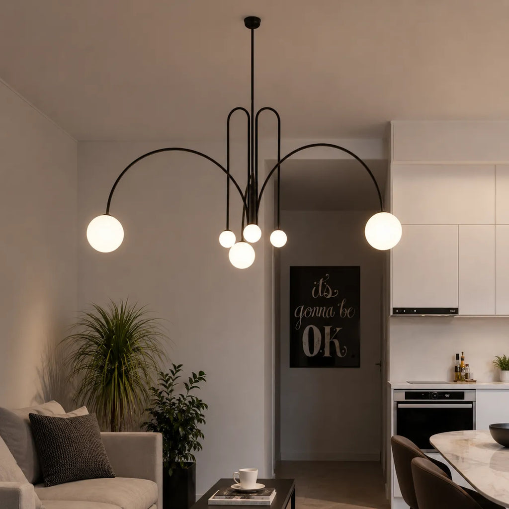 Pendelleuchte mit mundgeblasenem Glasschirm und Metallrahmen für Ess- und Wohnzimmer