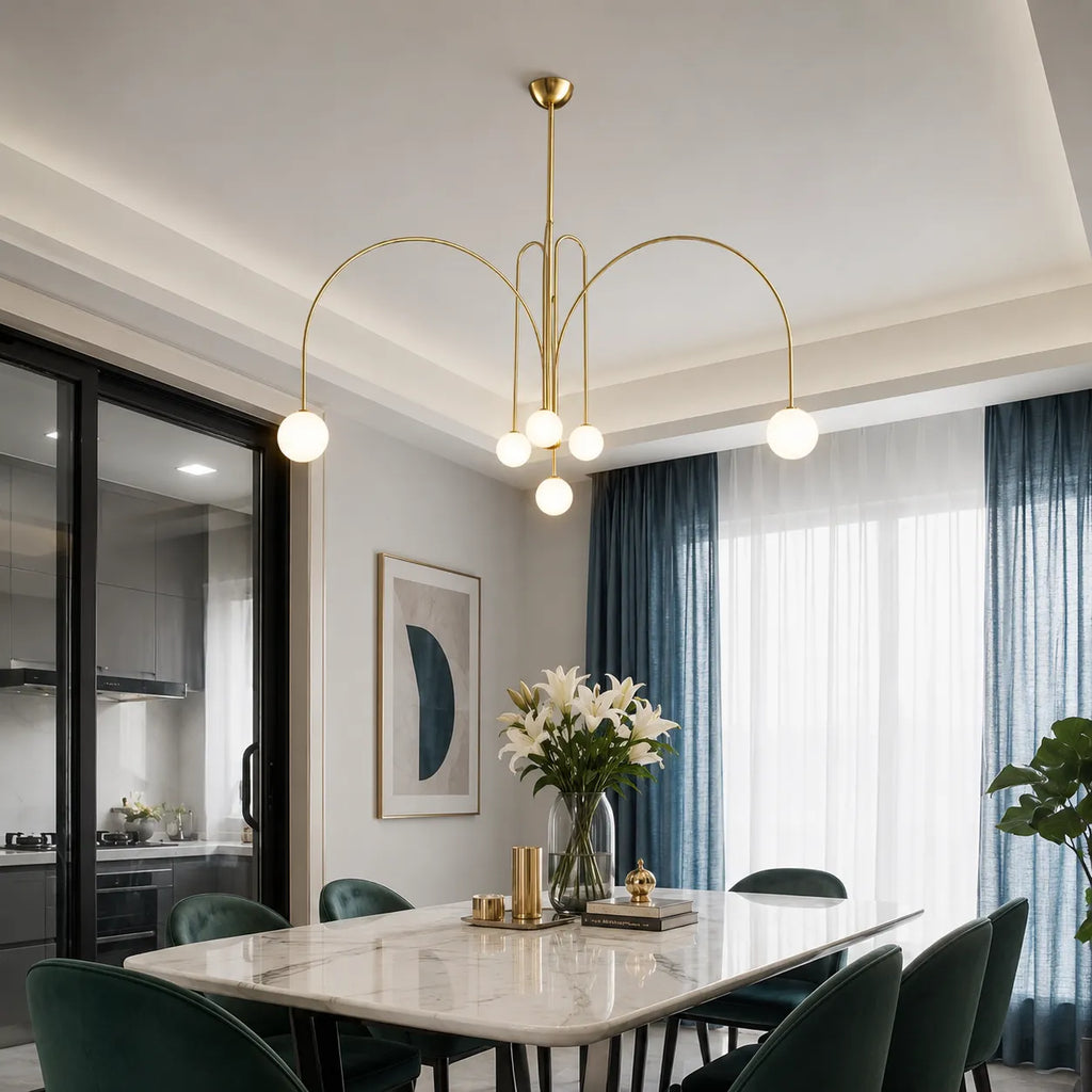 Pendelleuchte mit mundgeblasenem Glasschirm und Metallrahmen für Ess- und Wohnzimmer