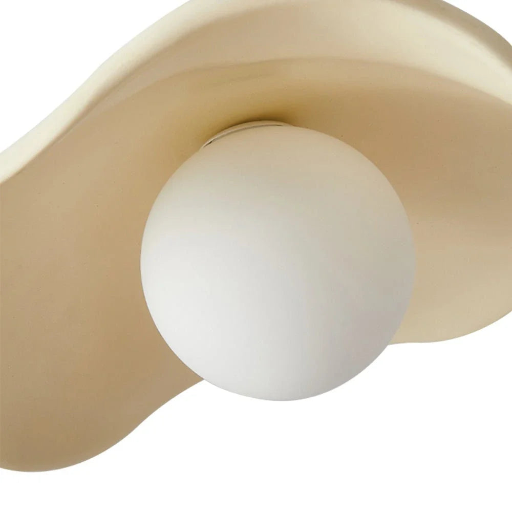 Pendant Light with Sculptural Resin Design and Adjustable Suspension for Dining Room