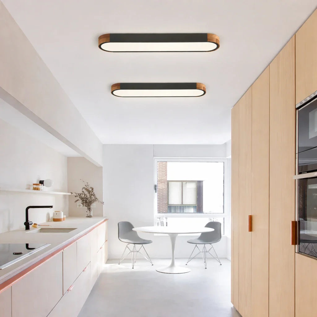 Plafonnier LED avec détail ovale en bois