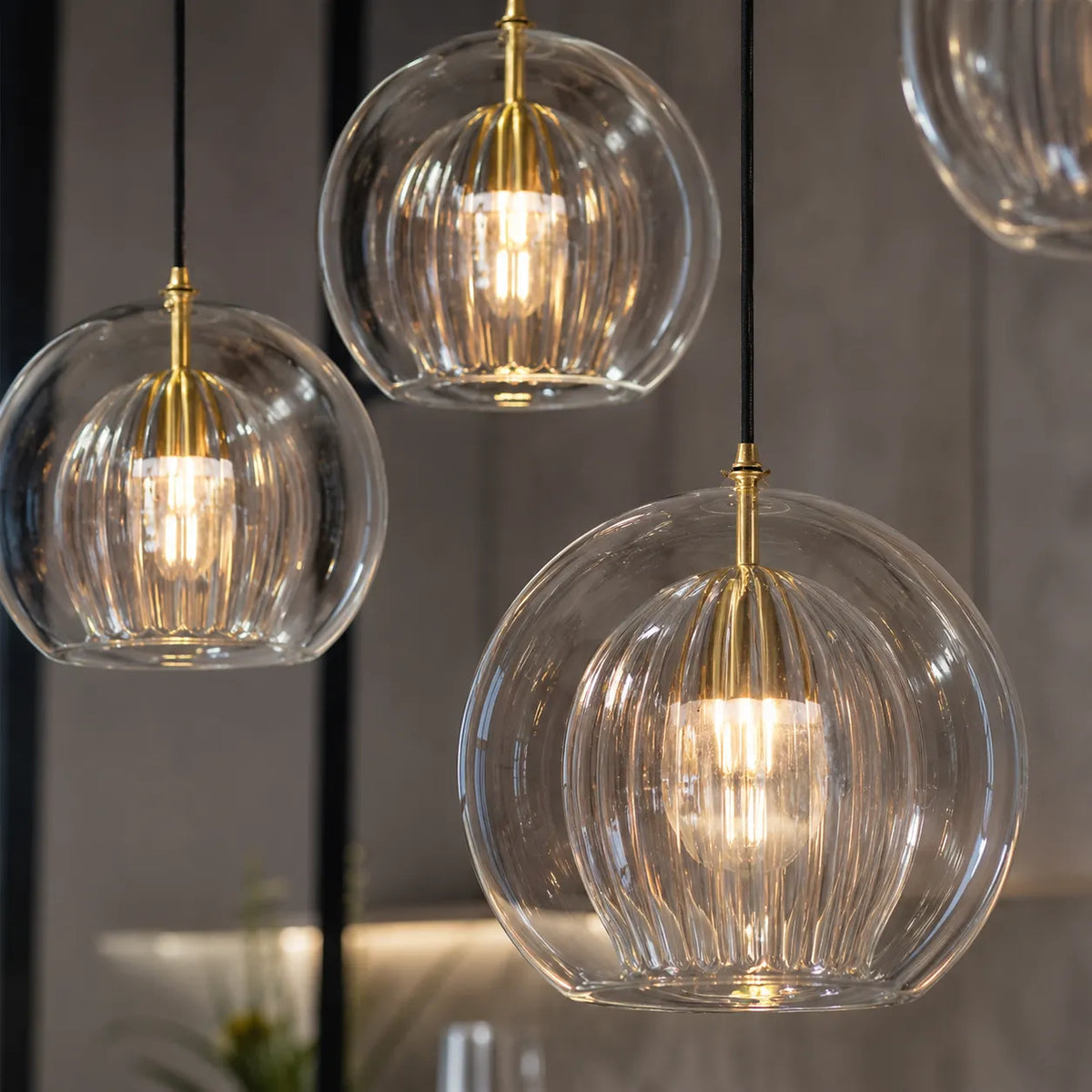 Kitchen Pendant Light Fixtures with Spherical Glass Shade and Iron Fitting