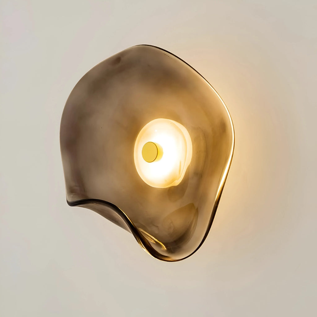 Applique murale avec verre incurvé et éclairage vers le haut et vers le bas, au design moderne et contemporain
