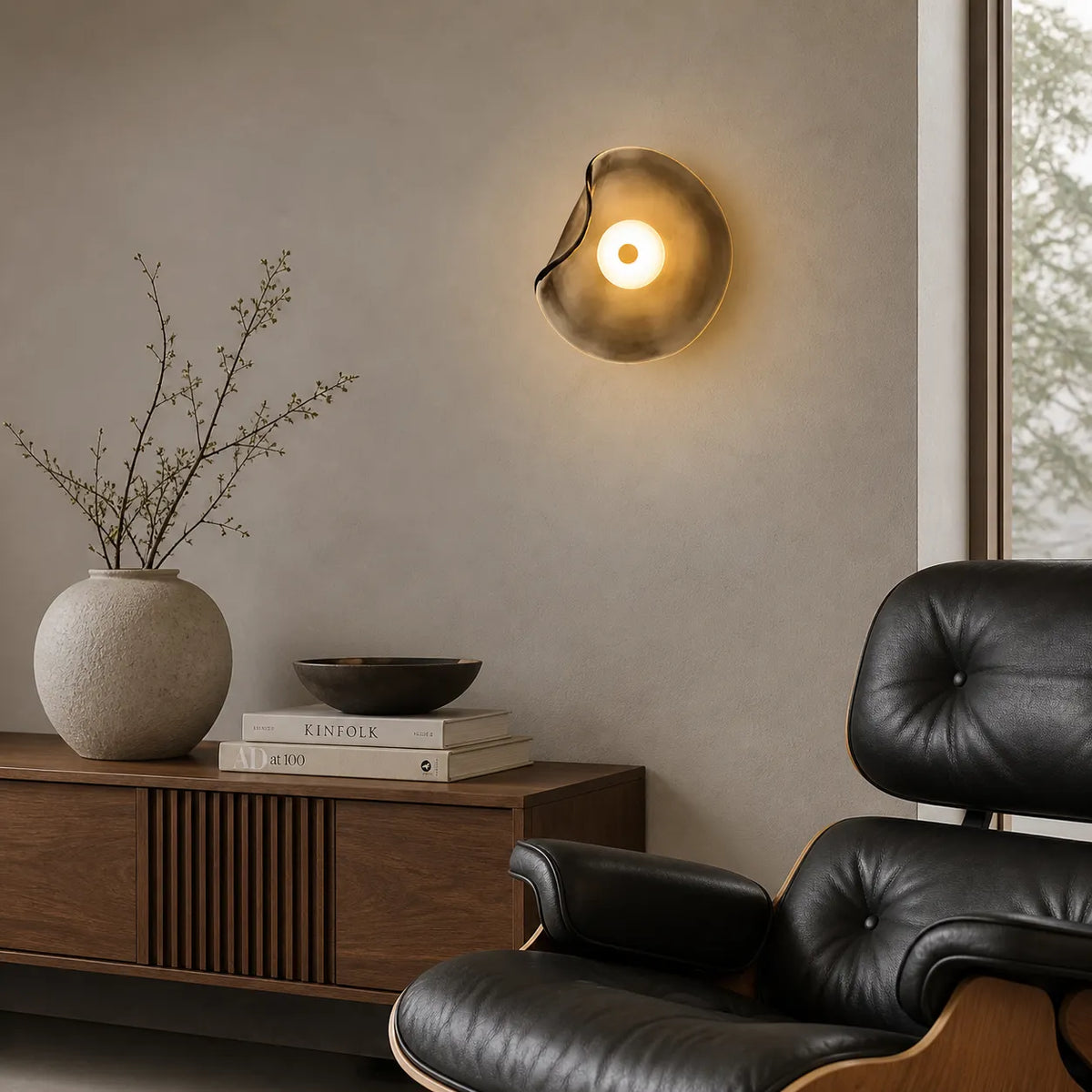 Wandleuchte mit gebogenem Glas und nach oben und unten gerichtetem Licht, moderne zeitgenössische Beleuchtung