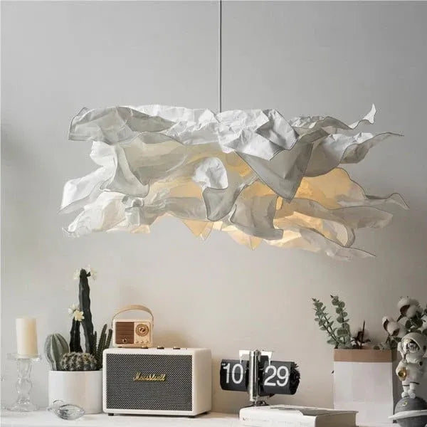 Suspension avec abat-jour en papier inspiré des nuages et lumière d’ambiance LED chaleureuse