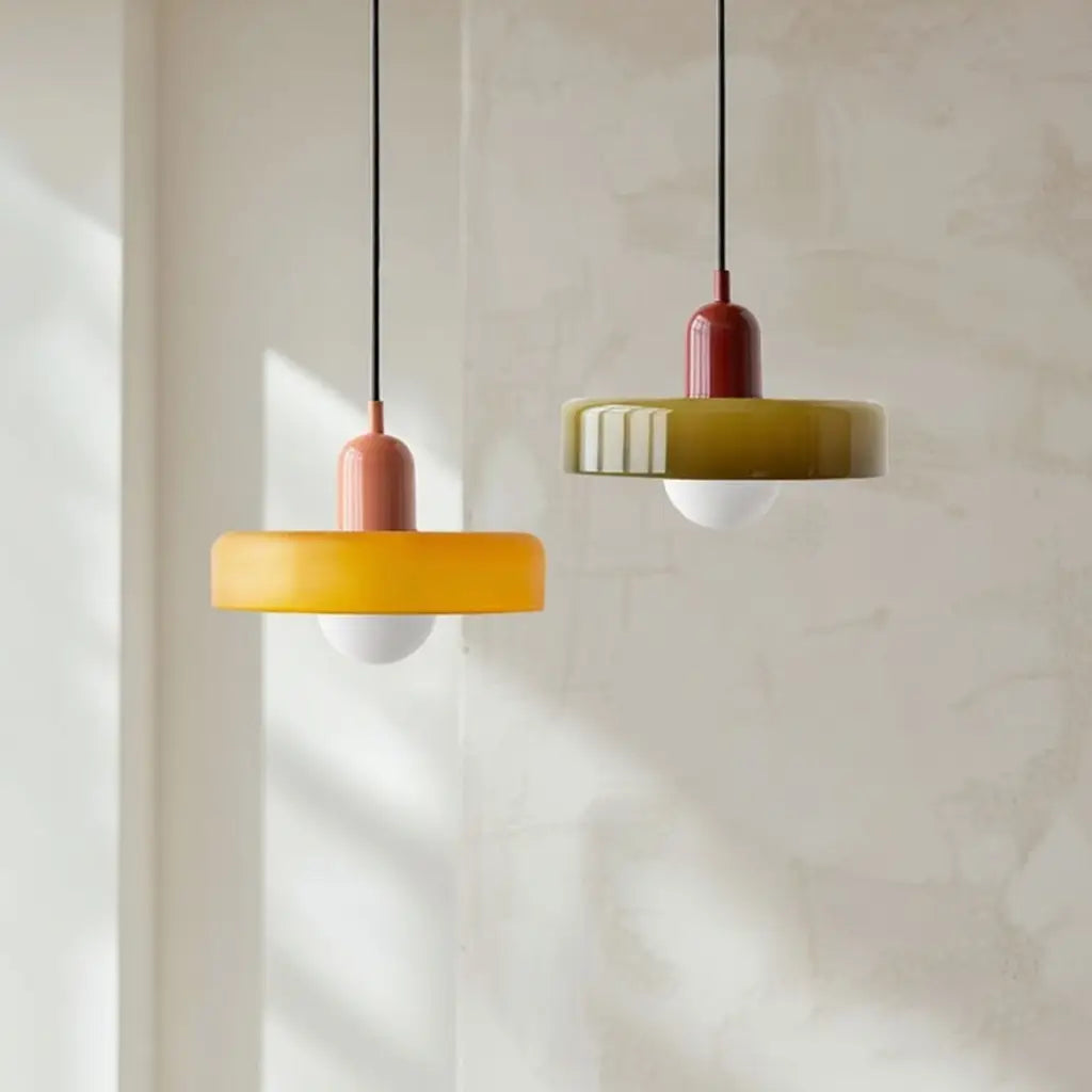 Sonnet Bauhaus-Pendelleuchte aus farbigem Glas