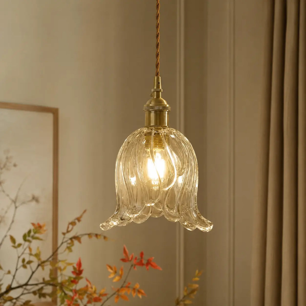 Runa Vintage Ribbed Glass Flower Pendant Light