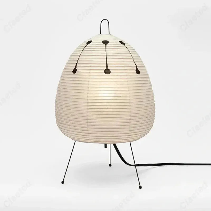 Kleine Tischlampe mit Reispapierschirm und minimalistischem, japanisch inspiriertem Design