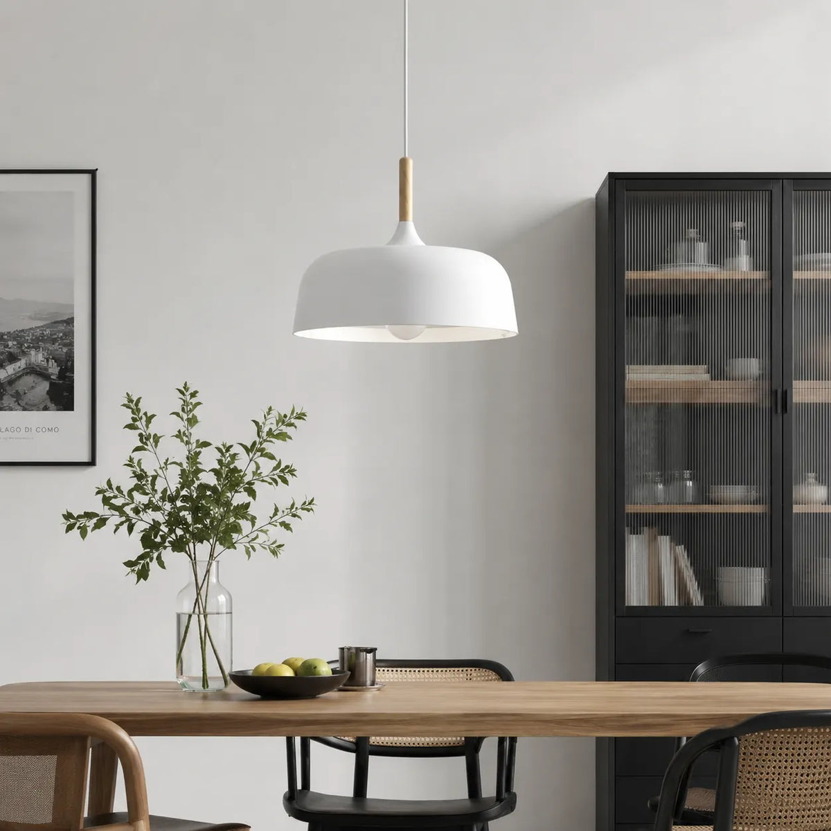 Pendelleuchte mit Holzakzent und minimalistischem Metalldesign für Wohnzimmer, Esszimmer und Küche