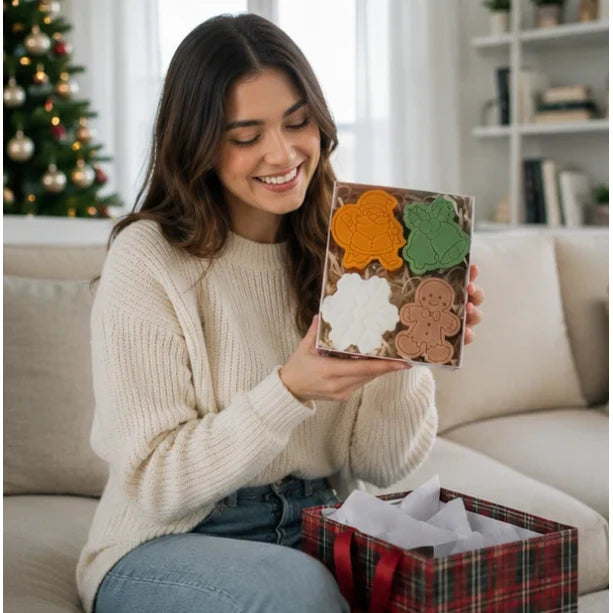 Christmas Candle for Home with Festive Shaped Designs and Scented Gift Set - Image 6