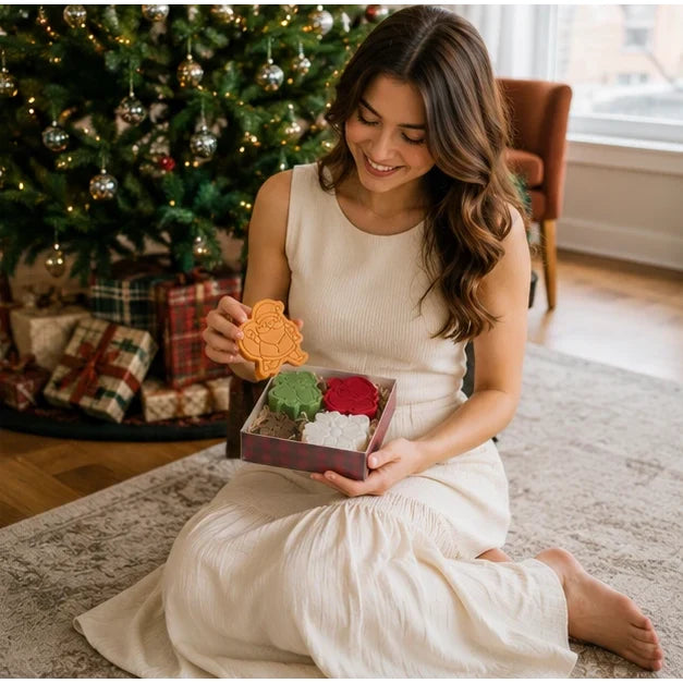Christmas Candle for Home with Festive Shaped Designs and Scented Gift Set - Image 8