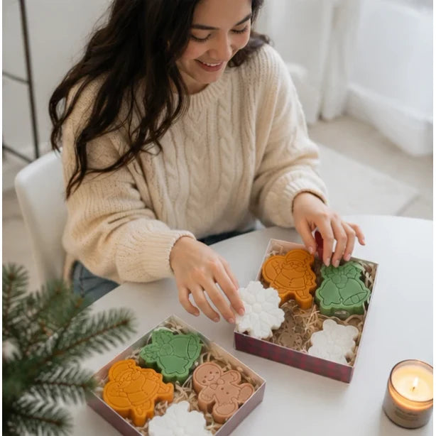 Christmas Candle for Home with Festive Shaped Designs and Scented Gift Set - Image 9