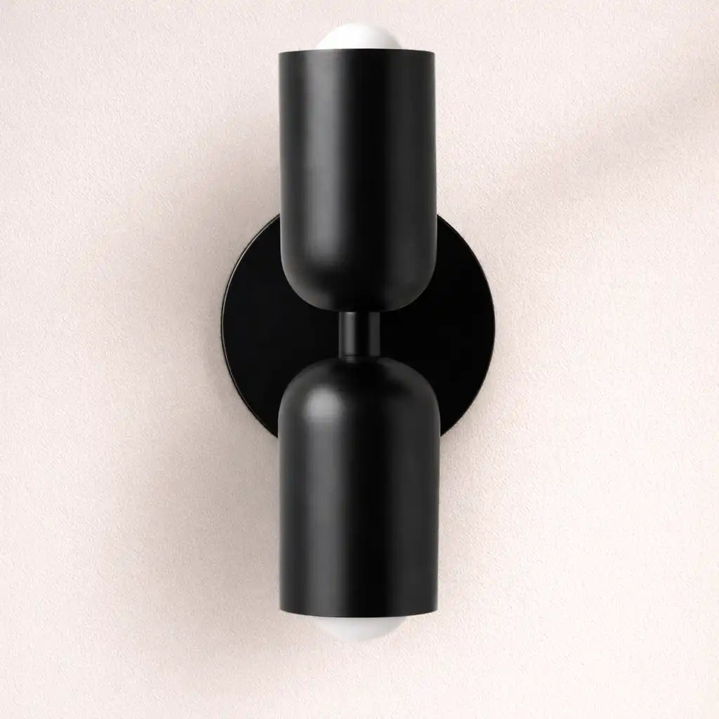 Wandbeleuchtung mit weich gestreutem Glas und minimalistischem Design