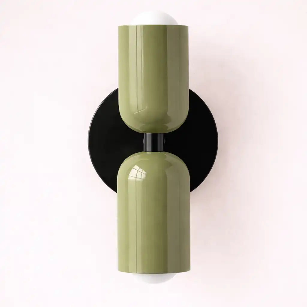 Wandbeleuchtung mit weich gestreutem Glas und minimalistischem Design