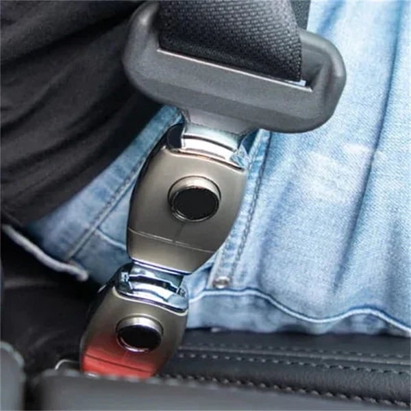 Kids' Seat Belt Buckle Extender for Cars with Universal Adapter and Easy Installation - Image 3